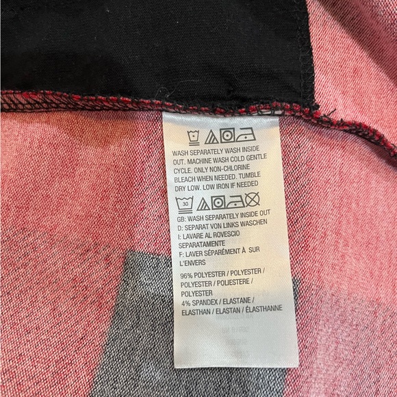 Denim&Co. Buffalo plaid, button down tunic with pockets. Size XXS - Picture 7 of 8